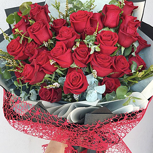 Roses With Romantic Foliage